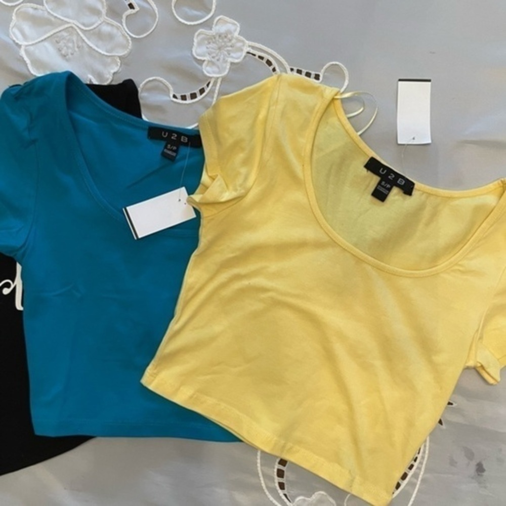 3 New Cropped T-Shirt Bundle - Picture 8 of 11